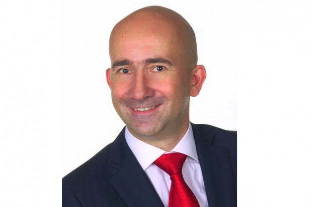 dr n. farm. Mikołaj Konstanty (foto: archiwum) AGW Radix: wsparcie dla osamotnionych aptek - wywiad