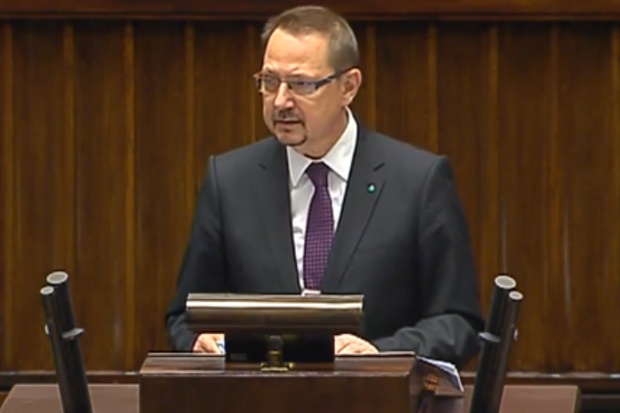 Projekt przedstawił Jacek Krajewski z Federacji Porozumienie Zielonogórskie, przedstawiciel Komitetu Inicjatywy Ustawodawczej. Fot. prscr Posłowie za dalszym procedowaniem projektu ustawy refundacyjnej