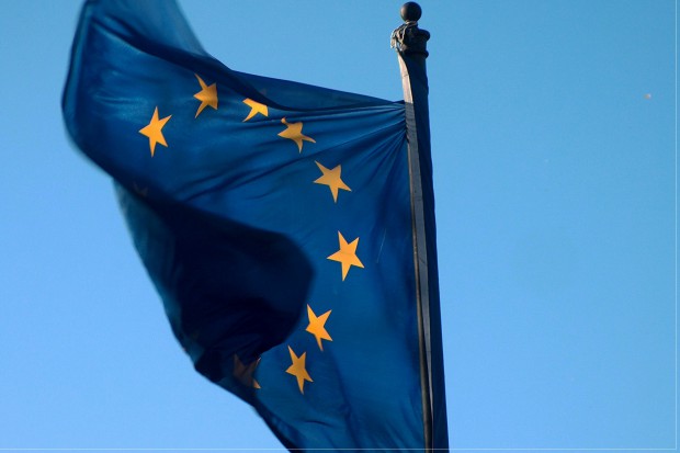 EMA zatwierdza i wspiera EMA zatwierdza leki, ale i wspiera badania