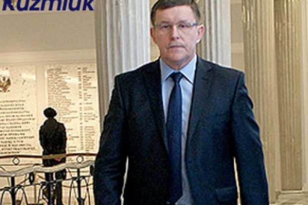 NFZ oszczędza na lekach, a pacjenci płacą coraz więcej