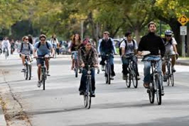 Jak tylko można, do pracy powinno jechać się na rowerze Do pracy najzdrowiej na rowerze