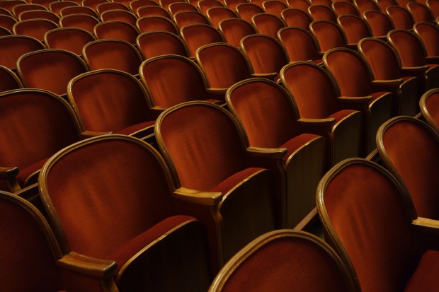 O testowaniu leku w Teatrze Studio (fot. Fotolia/PTWP) Na deskach teatru o testowaniu leków