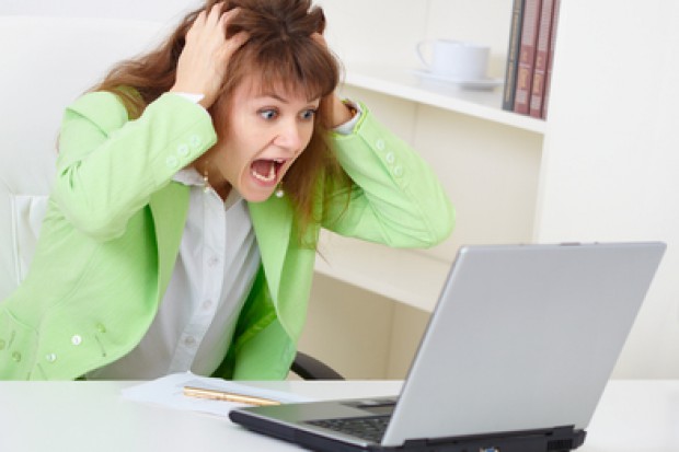 Test ciążowy online to niewiarygodne źródło informacji (fot. Fotolia/PTWP) Po test ciążowy do apteki, nie do internetu