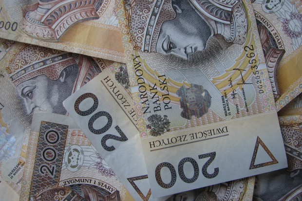 PCZ zbiera kapitał na apteki?
