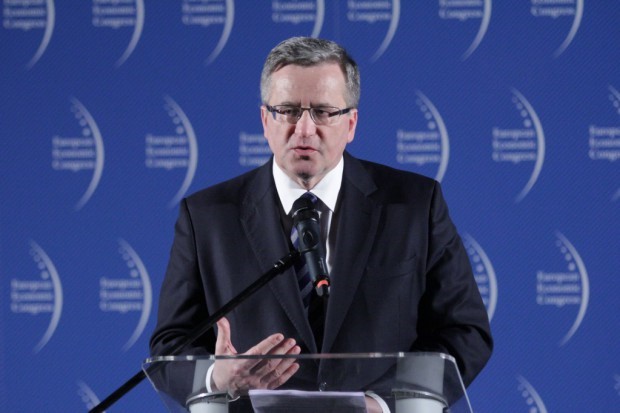 Prezydent Komorowski zaskarżył do TK przepisy ustawy In vitro dotyczące tzw. zabezpieczenia płodności na przyszłość Prezydent we wniosku do TK ws. in vitro: państwo wkracza w sferę intymności
