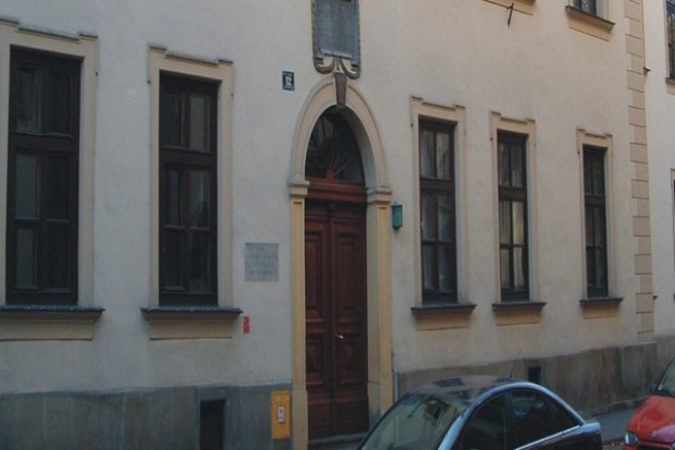 UJ CM o fałszowaniu leków W UJ CM o zafałszowanych lekach i wyrobach medycznych