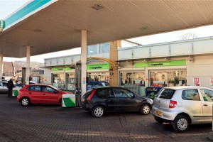 Branża paliwowa za sprzedażą leków na stacjach benzynowych