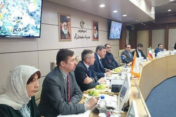 Spotkanie z Ministrem Zdrowia i Edukacji Medycznej dr Hassmanem Hashemi. Fot. Arch. J. Piechociński Polskie kosmetyki będą w irańskich aptekach?