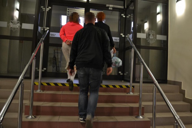 Oszustki "kontrolujące" refundację leków zatrzymała krakowska policja. Fot. Arch. malopolska.policja.gov.pl Policja zatrzymała "urzędniczki" NFZ "kontrolujące" refundacje leków