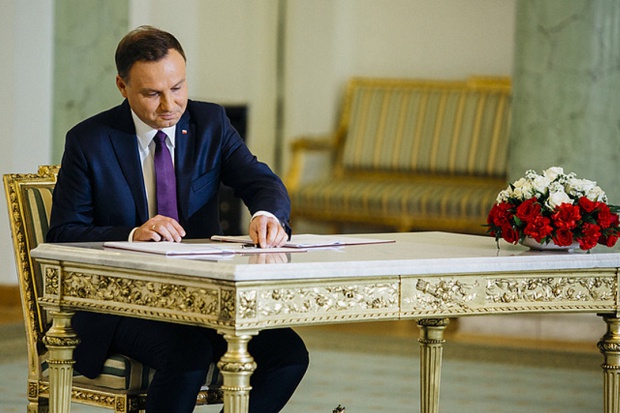 Podpis przeydenta pod ustawą o e-zdrowiu nie oznacza, że system zacznie działać. Fot. prezydent.pl Prezydent za e-receptami, ale podpis to nie wszystko