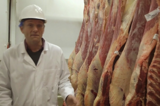 Raporty WHO uderzyły w producentów żywności i naraziły ich na straty Włochy: czerwone mięso niezdrowe… dla kieszeni rolników