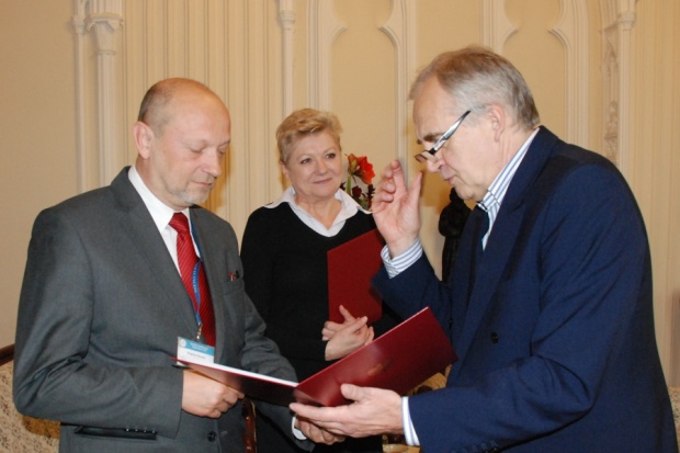 Wręczenie nominacji na p.o. GIF Od 1 listopada oficjanie Zbigniew Niewójt p.o. GIF