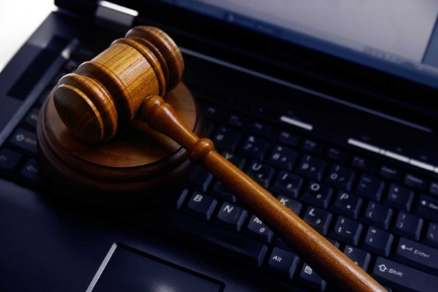 Handel zakazanymi środkami zagrożony jest karą nawet do ośmiu lat więzienia. Hitem cyber-handlu są pigułki gwałtu GHB. Policja ma problem