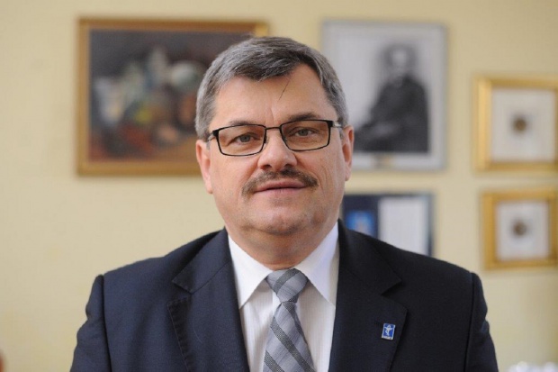 Proponowałbym określić polski stan prawny i stworzyć niekolidujący z nim program rozwoju farmacji, skierowany do pacjentów polskich aptek - mowi Marek Jędrzejczak (fot. Szymon Łaszewski) "Kiedy w Polsce dojdziemy do europejskiego standardu wykonywania zawodu farmaceuty?"