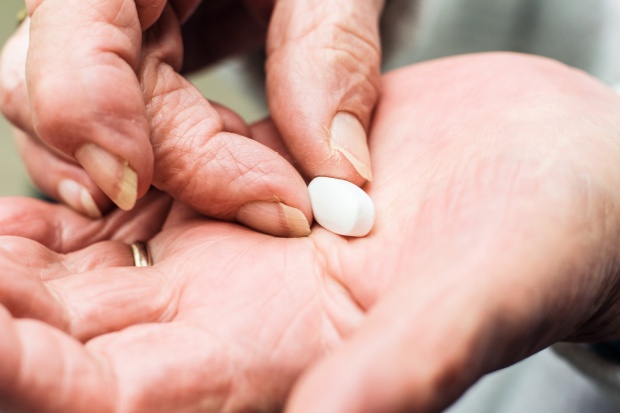 Długotrwałe stosowanie inhibitorów pompy protonowej powinno być zarezerwowane dla osób z chorobą refluksową przełyku Leki też może sprzyjać infekcjom bakteryjnym przewodu pokarmowego