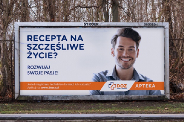 DOZ rekrutuje. Postawił na reklamę zewnętrzną