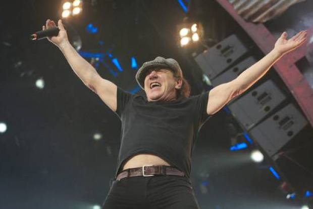 Muzyka AC/DC leczy raka, a Brian Johnson będzie leczył się w Polsce w Światowym Centrum Słuchu "Thunderstruck" AC/DC pomocny w terapii przeciwnowotworowej