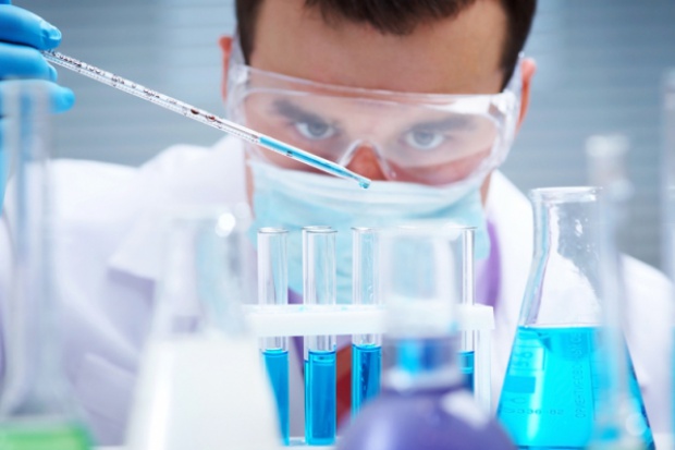 Rejestracja leku obejmuje stosowanie leku w skojarzeniu z inhibitorem aromatazy Rejestracja leku w rozsianym raku piersi