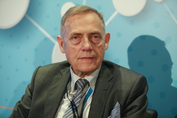 Prof. Jerzy Kotowicz Pacjenci ze stwardnieniem rozsianym zbyt późno otrzymują leki refundowane