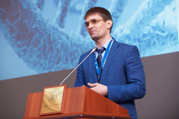 Alex Zhavoronkov, doktor fizyki i matematyki Uniwersytetu Moskiewskiego i szef Biogerontology Research Foundation. Za rok będą dostępne leki przedłużające życie