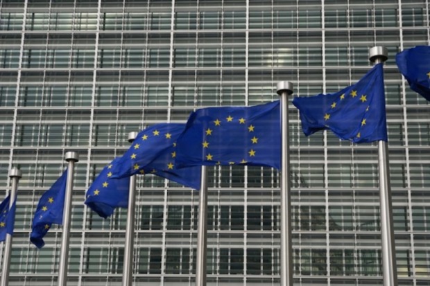 UE chce także przyspieszenia procedur zakazujących sprzedaży danej substancji na rynku UE UE: reforma przepisów dot. substancji psychoaktywnych