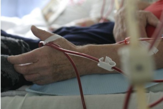 Leki zawierające metforminę mogą być stosowane u pacjentów z umiarkowanymi zaburzeniami czynności nerek Metforminę mogą przyjmować pacjenci z chorobami nerek