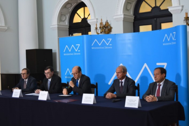 Minister Konstanty Radziwiłł brał udział w porozumieniu między diabetologami a lekarzami POZ. MZ: diabetolodzy i lekarze POZ mają teraz wspólny cel