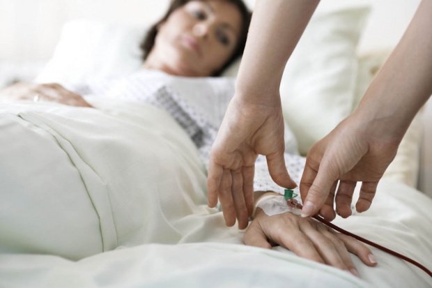 Nowe metody terapii polegają coraz częściej na wykorzystaniu terapii celowanej oraz immunoterapii pozwalającej lepiej rozpoznawać i bardziej agresywnie atakować komórki nowotworowe (fot. archiwum) Eksperci: zwiększa się zachorowalność na choroby hematologiczne