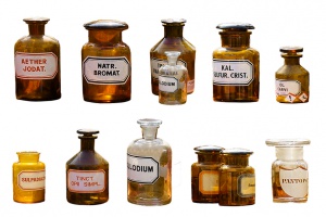 Farmaceuta otworzył w 1991 r. pierwszą prywatną aptekę w powiecie ryckim w woj. lubelskim (Fot. Archiwum) "Nasza apteka była pierwszą prywatną w powiecie. Nie było lekko"