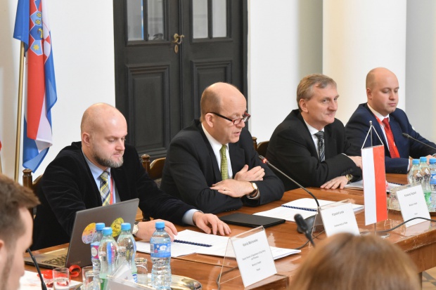 Dokument Memorandum o Porozumieniu ma charakter deklaracji politycznej i stanowi punkt wyjścia do dalszych prac Grupa Wyszehradzka podejmie się walki o uczciwe ceny leków