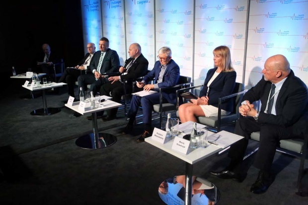 "Resort absolutnie nie będzie tolerował sztucznego ograniczania świadczeń" - powiedział wiceminister zdrowia. Sieć szpitali: nadzieje i obawy