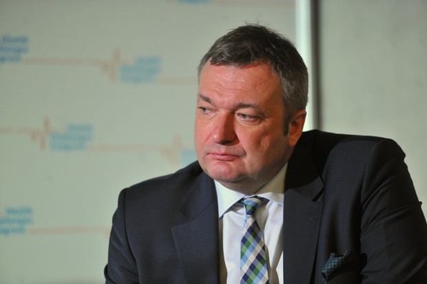 Wiceminister zdrowia Marek Tombarkiewicz podkreślił, że resort zdrowia wspólnie z Ministerstwem Rozwoju stawiają na biotechnologię i będą dążyć do rozwijania w naszym kraju produkcji leków biologicznych i biopodobnych Resort zdrowia: stawiamy na biotechnologię