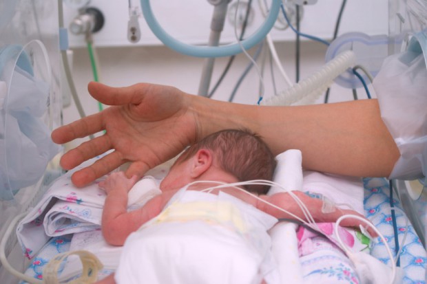 Jedna dawka leku kosztuje ok. 3500 zł (Fot. Archiwum) Rozszerzenie profilaktyki RS stanowi obciążenie dla budżetu?