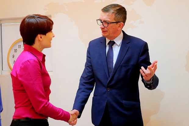 Elżbieta Makuch będzie mieleckim pośrednikiem pomiędzy samorządem powiatowym a aptekarskim (Fot. POIA) Delegaci POIA wybrali powiatowego aptekarza