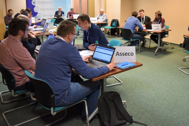 Resort informuje o projekcie Projectathon z udziałem 7 producentów oprogramowania gabinetowego oraz aptecznego (fot. archiwum) MZ: placówki, w których pacjenci będą mogli otrzymać e-Recepty
