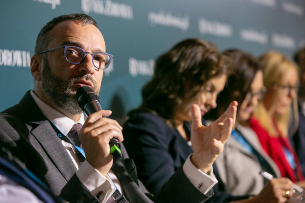 Wiceminister Maricn Czech wziął udział w sesji poświęconej Polityce Lekowej Państwa (Fot. PTWP) Marcin Czech o polityce lekowej: zostawiliśmy lekko uchylone drzwi, aby je domknąć w legislacji