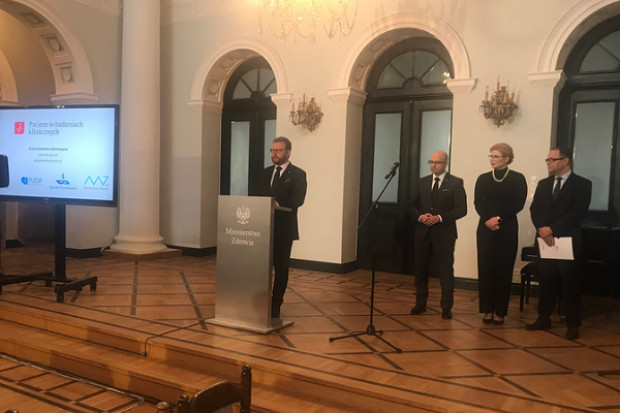 Ministerstwo Zdrowia, Polski Fundusz Rozwoju, Rzecznik Praw Pacjenta oraz Polska Koalicja Pacjentów Onkologicznych prezentują projekt "Pacjent w Badaniach Klinicznych" (fot. PFR) MZ: nowy projekt: pacjent w badaniach klinicznych