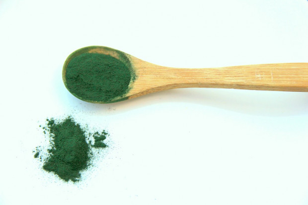 Uważana przez wielu za "superżywność" i nazywana "zielonym mięsem" spirulina (Arthrospira platensis) jest sinicą z rzędu Oscillatoriales (fot. Pixabay) Lek na nadciśnienie ze spiruliny