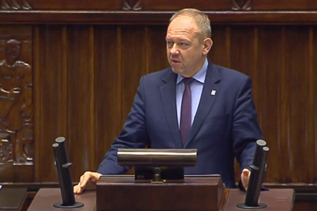 Poseł o odwróconym łańcuchu dystrybucji (fot. Sejm) Pewien przedsiębiorca wywoził leki pociągami