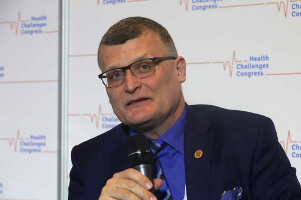 Dr Grzesiowskiemu marzy się objęcie populacji szczepieniem na brodawczaka ludzkiego i rotawirusy (Fot. Archiwum) Jesteśmy o krok od rejestracji szczepionek przeciw clostridium difficile