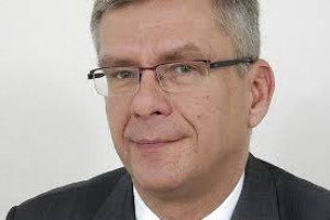 Marszałek Senatu zapowiedział, że we wtorek spotyka się ministrem zdrowia Łukaszem Szumowskim ws. dostępności leków (Fot. Archiwum) Marszałek Senatu: nieprawdą jest, że wciąż brakuje pół tysiąca leków