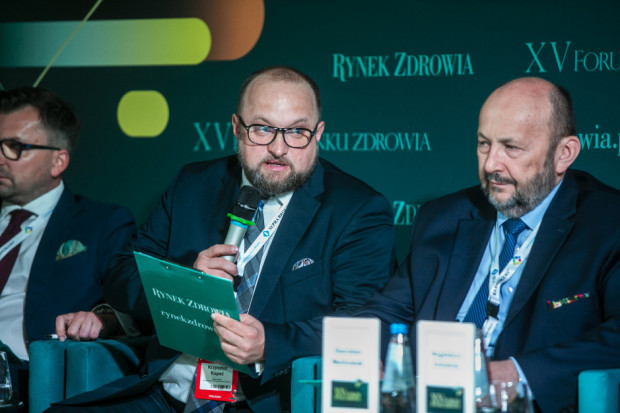Prezes Krzysztof Kopeć podczas XV Forum Rynku Zdrowia (Fot. PTWP) PZPPF: należy racjonalnie obniżać ceny leków