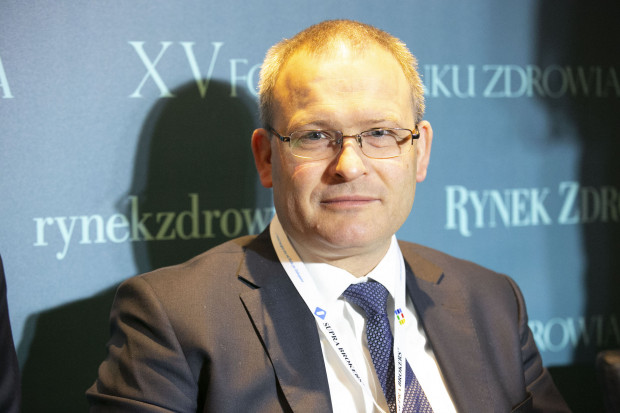 Wiceminister zdrowia, Maciej Miłkowski, ocenił efekty działania apteki dla aptekarza (fot. PTWP) AdA przeciwdziała degradacji roli farmaceuty