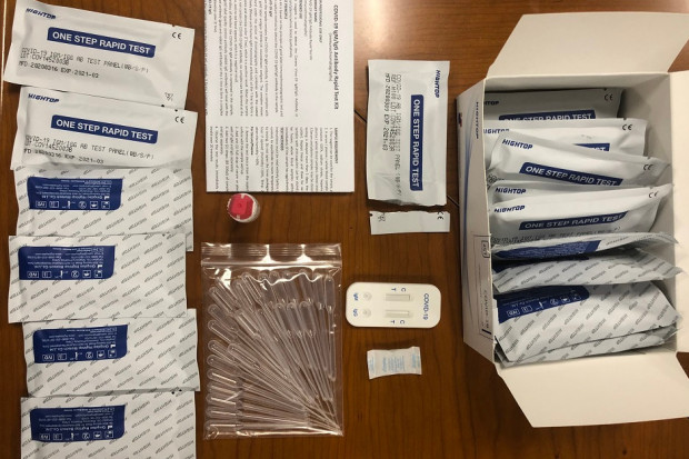 Dostawcą testów jest firma farmaceutyczna Sinopharm International z siedzibą w Hong Kongu (Fot. UNIMOT) Polska spółka paliwowa przekaże rządowi 100 tys. testów na COVID-19