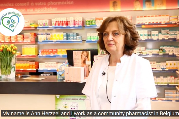 Europejska Kampania na Rzecz Szczepień jest aktywnie promowana w mediach społecznościowych Komisji Europejskiej, PGEU oraz wielu organizacji partnerskich (fot. printscreen YT) Farmaceutka z Belgii zachęca do idei szczepień