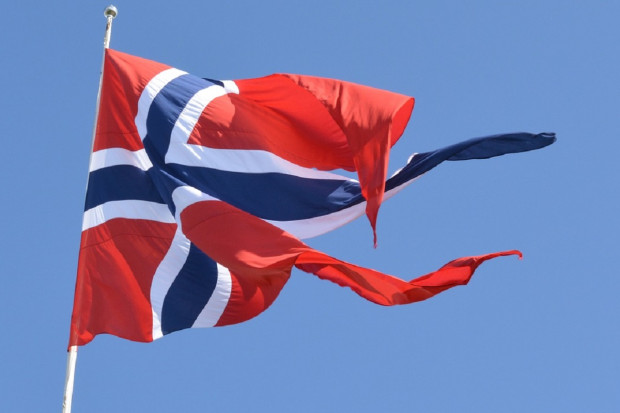 W Norwegii, w odróżnieniu od wcześniej omawianych krajów, szczepienia w aptekach wykonywane są osobom od 12 roku życia (fot. Pixabay) Norwegia: zwiększyli wyszczepialność, zmniejszyli stosowanie antybiotyków