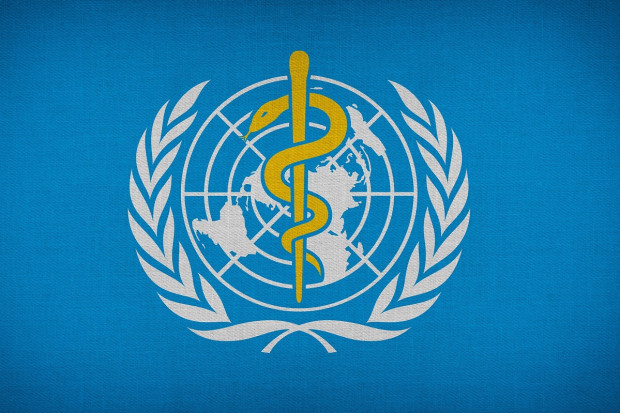 WHO zaleca: wpierw szczepienia pracowników medycznych i socjalnych