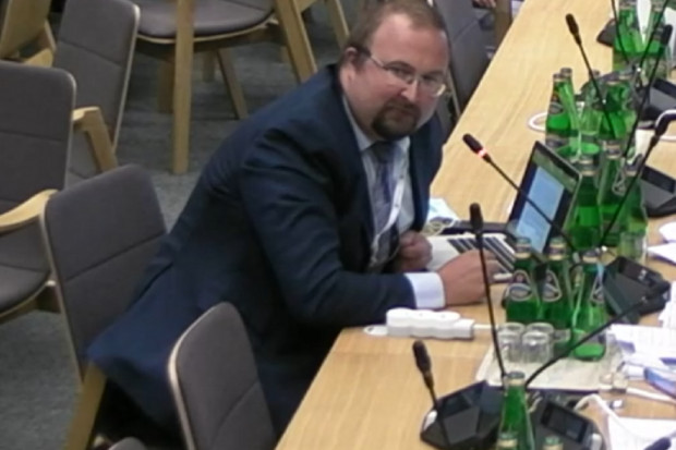 Michał Byliniak, wiceprezes NRA podczas wystąpienia na Komisji Zdrowia (Fot. Archiwum) Michał Byliniak: OF powinna być jednym celów projektu ustawy o Funduszu Medycznym