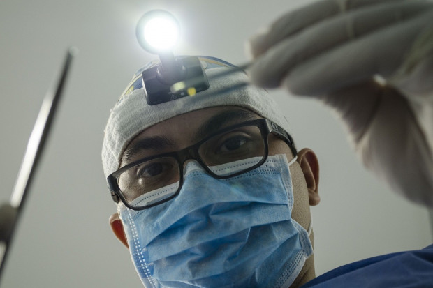 Dobrą podstawą przygotowania stomatologa do sprawowania aktywnej roli w diagnostyce chorób ogólnoustrojowych jest oral medicine - mówi specjalistka (fot. Pixabay) Niewydolny system sięga po kolejnych fachowców medycznych. Z fotela dentysty do lekarza POZ?