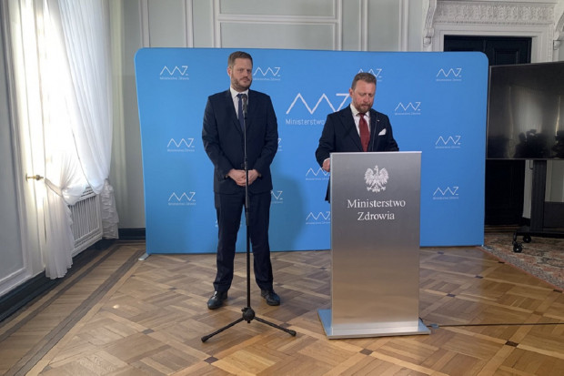 MZ wprowadzi w tych powiatach dwa rodzaje obostrzeń - czerwony i żółty (fot. MZ) MZ: dodatkowe obostrzenia w 19 wybranych powiatach